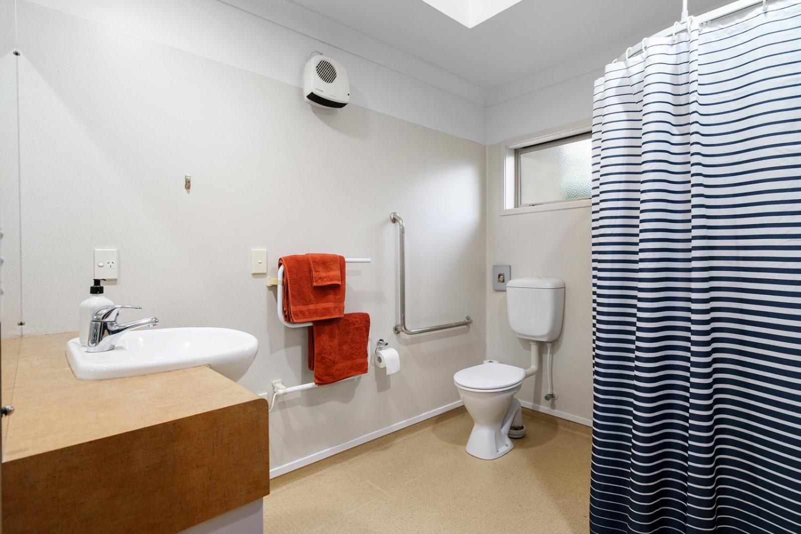 Sunny, Quiet, 2-Bedroom Unit In Fabulous Location! Cambridge Exterior photo